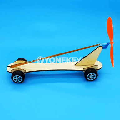 Çagalar üçin DIY bilimli maşyn oýunjagy, ýygnalýan model