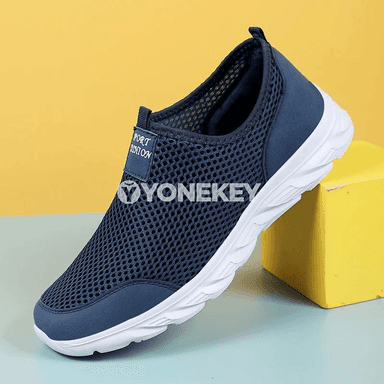 Ýeňil, dem alýan erkek sport krossowkalar, slip-on, 39-46 ölçeg