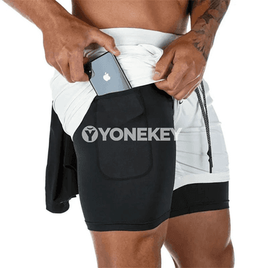 Erkekler üçin 2-in-1 sport şorty, çalt guradýan