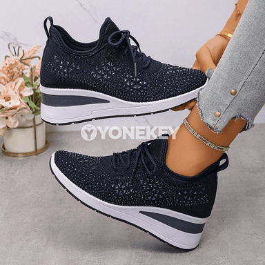 Zenanlar üçin ýeňil we dem alýan krasowka, moda görnüşli