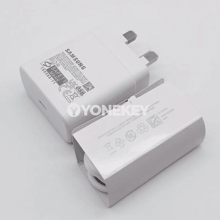 Samsung Galaxy üçin 45W UK adapter, Type-C kabel bilen