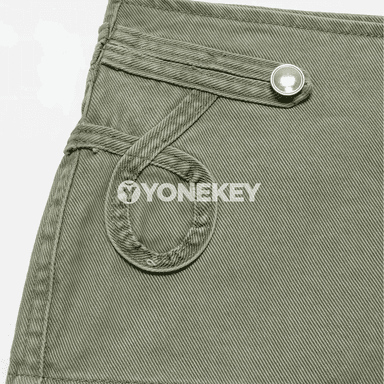 Zenanlar üçin ýokary belli ýazlyk denim şortik, düwmejikli, göni kesim