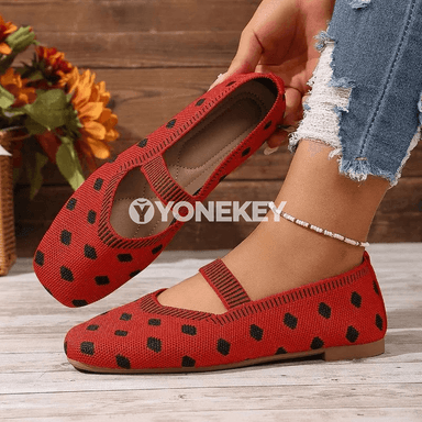 Aýallar üçin ýeňil, dem alýan tekiz köwüşler – slip-on