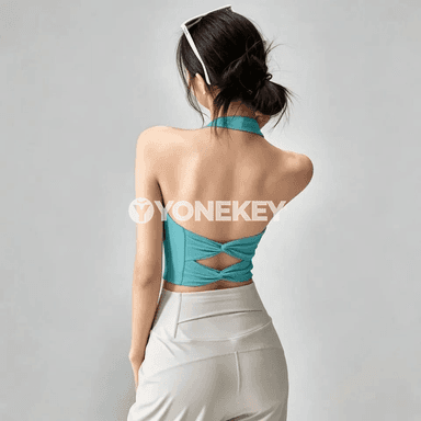 Aýal-gyzlar üçin halter sport bra — ýumşak, ýeňil we çalt guradyjy