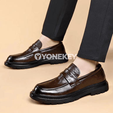 Erkekler üçin klassik slip-on deri aýakgaplary, ýokary hilli