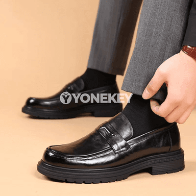 Erkekler üçin klassik slip-on deri aýakgaplary, ýokary hilli