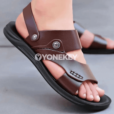 Erkekler üçin deri sport sandallary, ýazgyly ýeňil ýaz köwüşleri