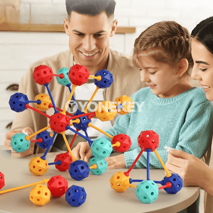 3D geometriýa gurluşyk bloklary — çagalar üçin öwrediji toplum