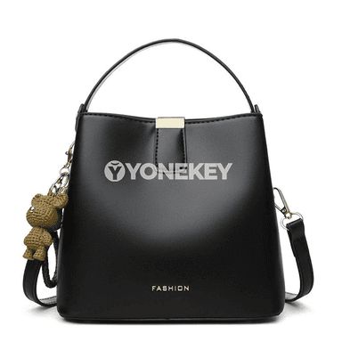 Gyz-gelinler üçin niýetlenilen taze model el sumkasy.