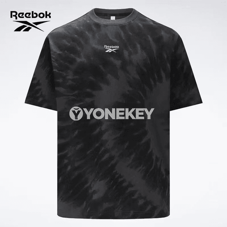 Oglanlar üçin gysga ýeňli sport futbolka.