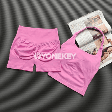 Zenanlar üçin tikinsiz sport toplumy: top we şortik