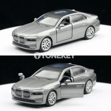 1:47 BMW I7 G70 metal modeli, gapysy açylýar