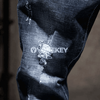 Erkekler üçin dar kesimli, ýyrtyk görnüşli denim jeans, elastik