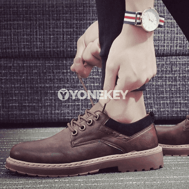 Erkekler üçin retro deri ankle köwüşler, gündelik we ýeňil iş köwüşi