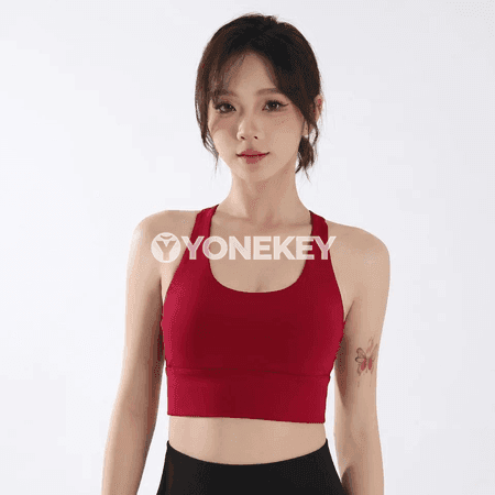 Aýallar üçin sport bras: ýumşak, ýeňil we ýokary goldawly ýoga modeli