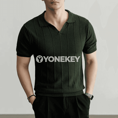 Erkekler üçin ýeňil tomus futbolkasy, V boýun, gysga ýeňli