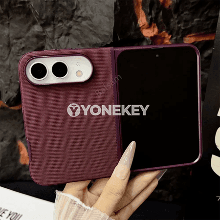 iPhone Duo üçin TechWoven magnitli gorag koveri