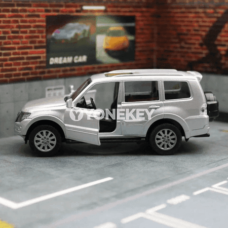 1:43 Mitsubishi Pajero metal model maşyn, çagalar üçin kolleksiýa