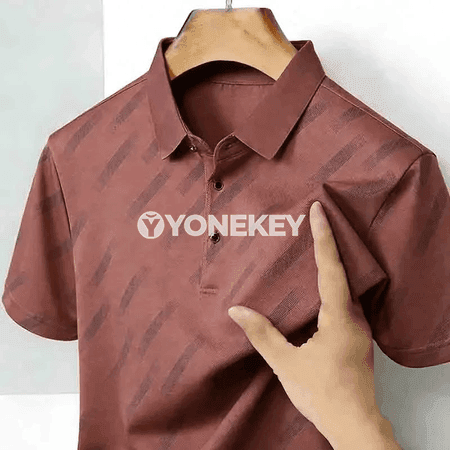 Erkekler üçin nagyşly polo futbolka, ýeňil we rahat gündelik stil