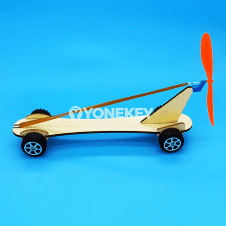 Çagalar üçin DIY bilimli maşyn oýunjagy, ýygnalýan model