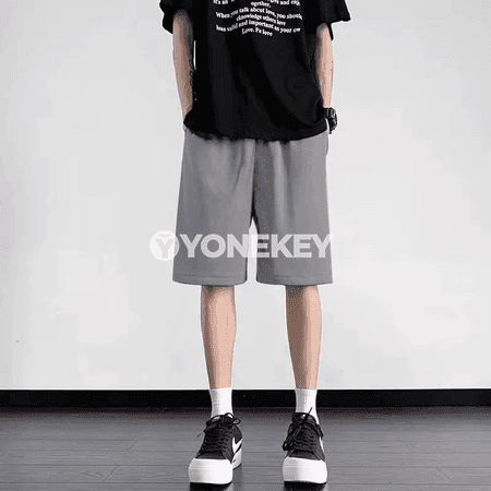 Erkekler üçin mesh sport şorty, ylgaw we türgenleşik üçin ýeňil model