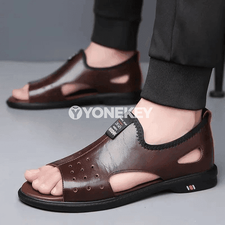 Erkekler üçin ýeňil dem alýan gaýyş sandallar, öýkenmeýän, slip-on