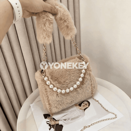 Merjenli towşan kürkli zenan egin sumkasy, zynjyrly kiçi crossbody
