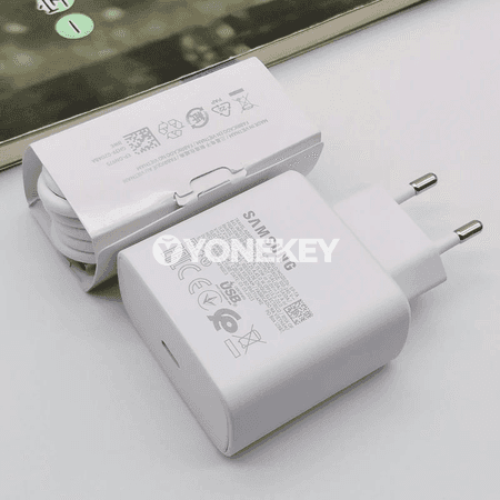 Samsung 45W Super Fast Charge Adapter, Type-C kabel bilen