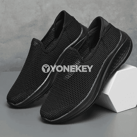 Erkekler üçin ýeňil mesh köwüşler, dem alýan slip-on rahat model