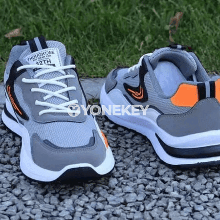 Erkekler üçin dem alyjy mesh sport krasowkalary, ýeňil we amatly