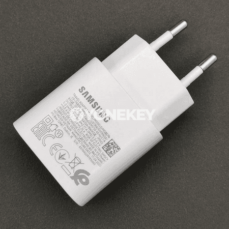 Samsung Galaxy üçin 25W Type-C çalt zarýad beriji adapter we kabel