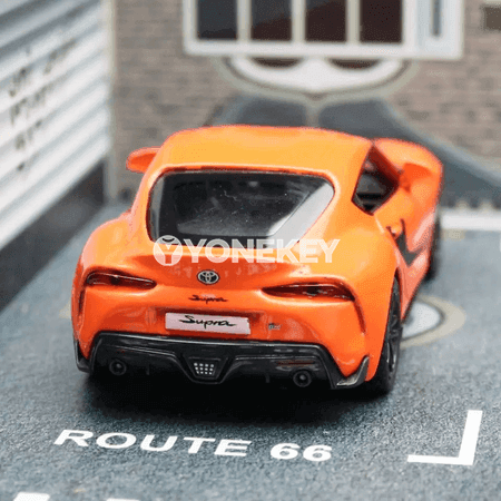 1:36 Toyota GR Supra metal model awtoulag, yza çekip goýbermek, kolleksiýa üçin