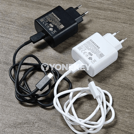 Samsung 45W USB-C çalt zarýad beriji adapter, kabel bilen