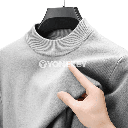 Erkekler üçin güýz-gyş ýarym turtlenek örme switer