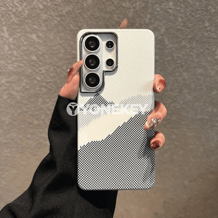Samsung S24–S26 üçin karbon gurluşly magnitli goraýjy gapak