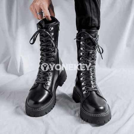 Erkekler üçin deri ýokary boýun ly boots, gara, klassiki