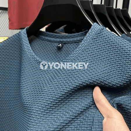 Erkekler üçin ýeňil mesh bambuk täsirli tomus futbolkasy
