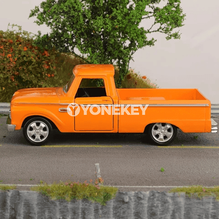 Ford F-100 1:36 metal model awtoulag oyunjagy, kolleksiýa üçin
