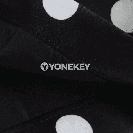 Zenanlar üçin polka nokatly mini ýubka, ýagty we şäher stili