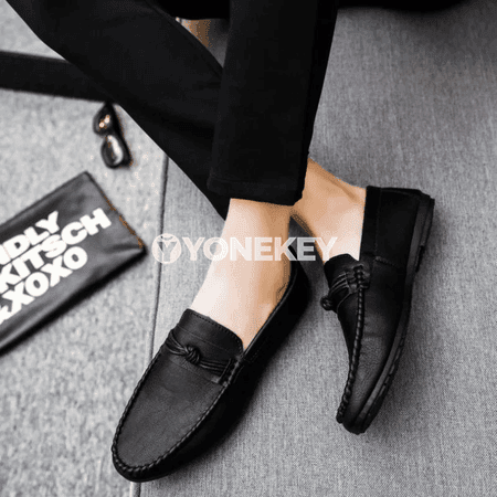 Erkekler üçin rahat mokasin köwüşler, gündelik slip-on model