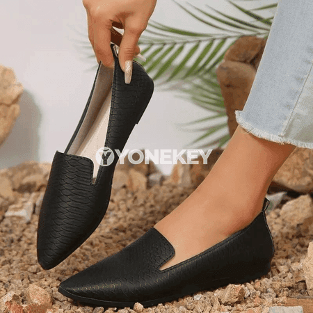 Zenanlar üçin ýeňil PU deri ýeňil köwüşler, slip-on mokasin