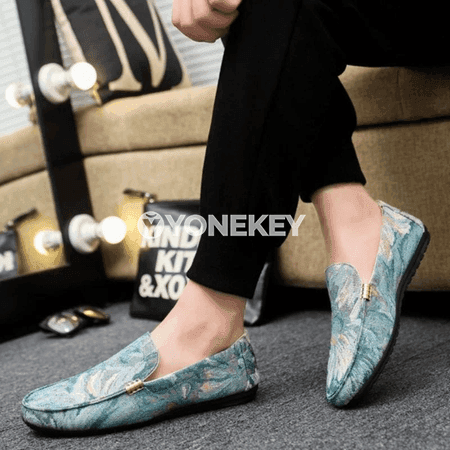 Erkekler üçin ýeňil kanwa loafers, dem alýan, süýşmeýän, 40-46 ölçeg
