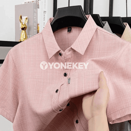 Erkekler üçin ýeňil plaid polo köýnek, tomuslyk dem alýan model