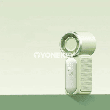 Göterip gezmek üçin kiçi elde göterilýän USB fan