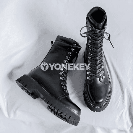 Erkekler üçin deri ýokary boýun ly boots, gara, klassiki