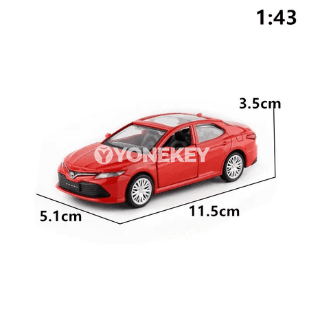 Toyota Camry 2017 metal model awtoulag 1:43, açylýan gapyly