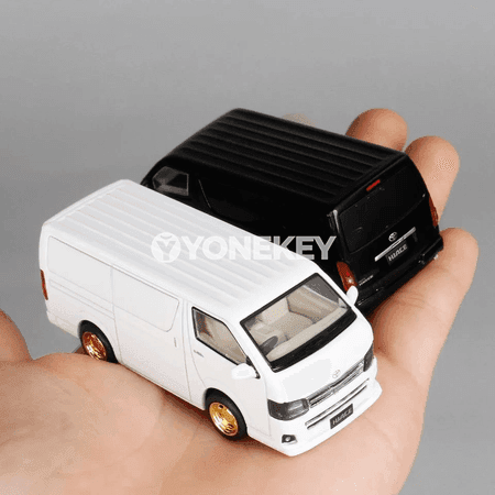 Toyota Hiace H200 metal oýunjak awtoulag, 1:64, kolleksiýa modeli