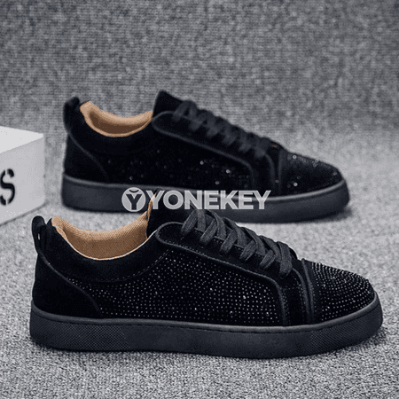 Erkekler üçin moda krossowkalar, ýumşak sole, ýelmezilmeýän