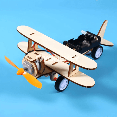 Çagalara niýetlenen DIY agaç uçarman modeli, 3D ýasama oýunjak