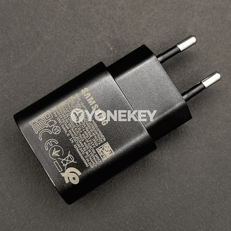Samsung Galaxy üçin 25W Type-C çalt zarýad beriji adapter we kabel